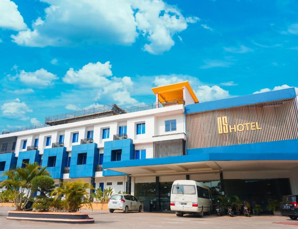 Os Hotel Tanjung Uncang Sagulung المظهر الخارجي الصورة