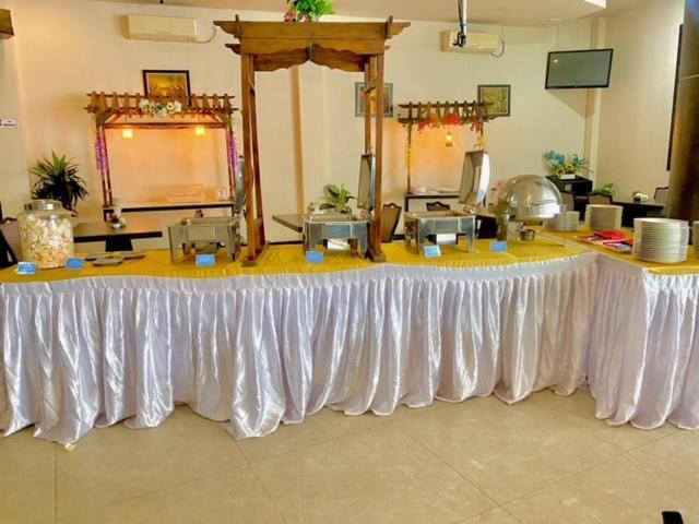 Os Hotel Tanjung Uncang Sagulung المظهر الخارجي الصورة